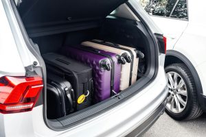 Coffre voiture bien organisé